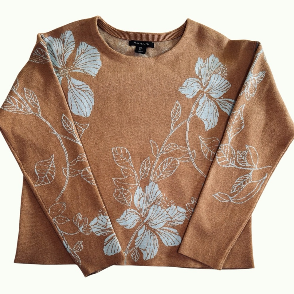 Tahari Long Sleeve Crew Neck Caramel Tan With Blue Flower Boxy Sweater Size Lg